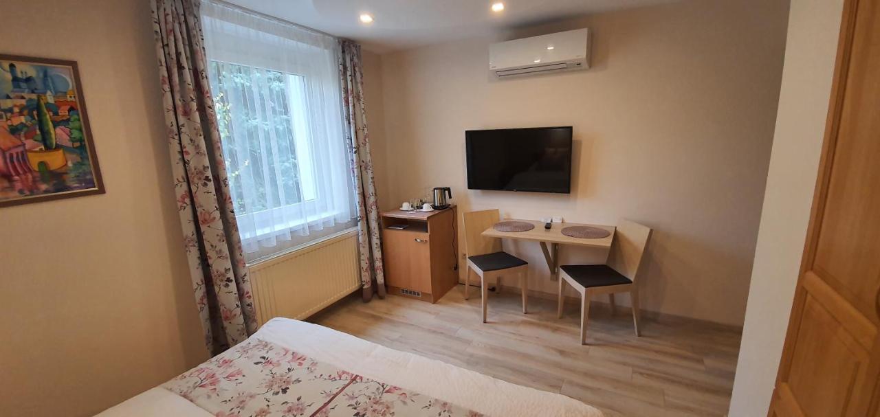 Tuenderlak Vendeghaz Apartment บาลาตอนฟือเรด ภายนอก รูปภาพ