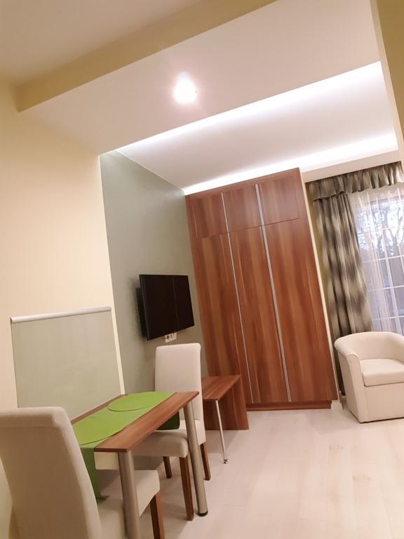 Tuenderlak Vendeghaz Apartment บาลาตอนฟือเรด ภายนอก รูปภาพ