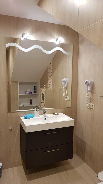 Tuenderlak Vendeghaz Apartment บาลาตอนฟือเรด ภายนอก รูปภาพ