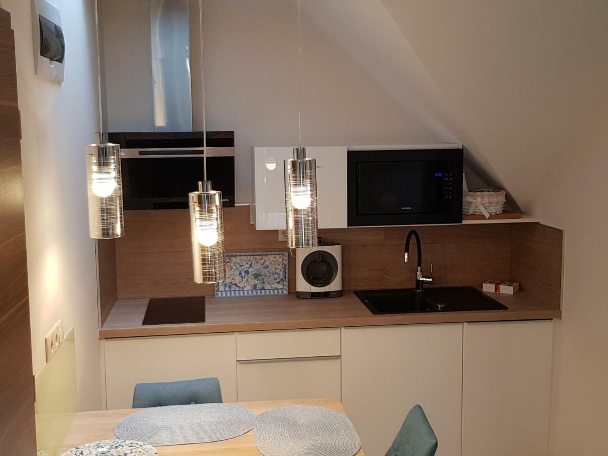 Tuenderlak Vendeghaz Apartment บาลาตอนฟือเรด ภายนอก รูปภาพ