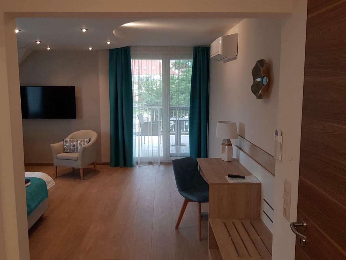Tuenderlak Vendeghaz Apartment บาลาตอนฟือเรด ภายนอก รูปภาพ