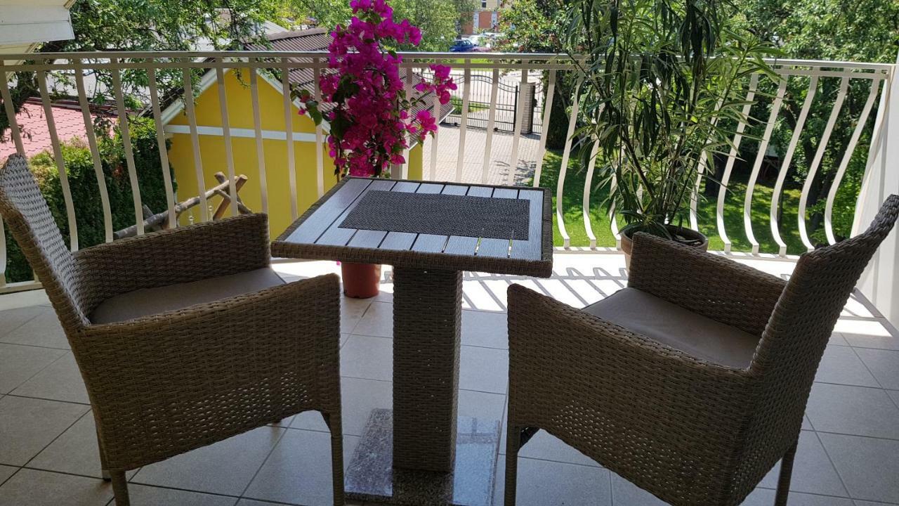 Tuenderlak Vendeghaz Apartment บาลาตอนฟือเรด ภายนอก รูปภาพ