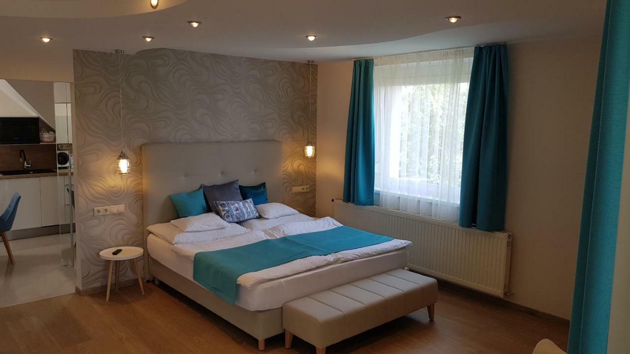 Tuenderlak Vendeghaz Apartment บาลาตอนฟือเรด ภายนอก รูปภาพ
