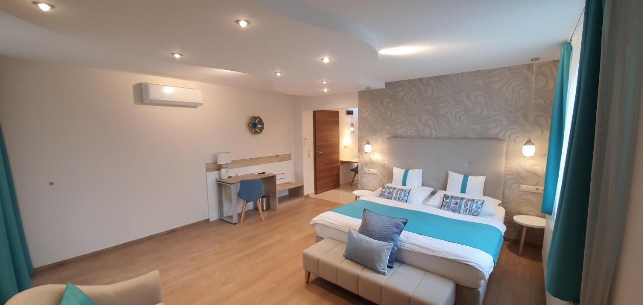 Tuenderlak Vendeghaz Apartment บาลาตอนฟือเรด ภายนอก รูปภาพ