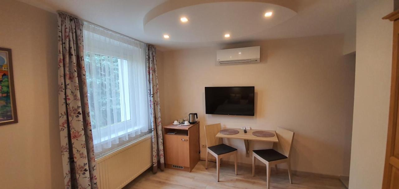 Tuenderlak Vendeghaz Apartment บาลาตอนฟือเรด ภายนอก รูปภาพ