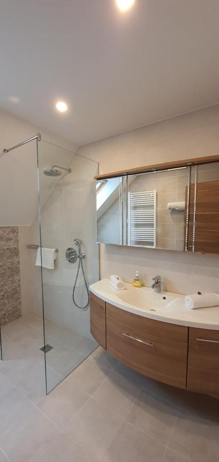Tuenderlak Vendeghaz Apartment บาลาตอนฟือเรด ภายนอก รูปภาพ